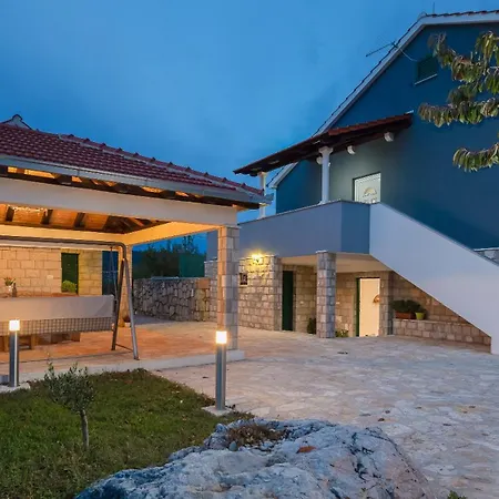 Holiday Ana Hébergement de vacances Cvrljevo